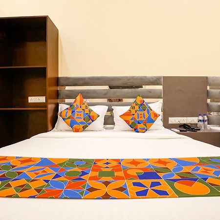 Fabhotel Freedom International - Nr Mumbai International Airport Buitenkant foto