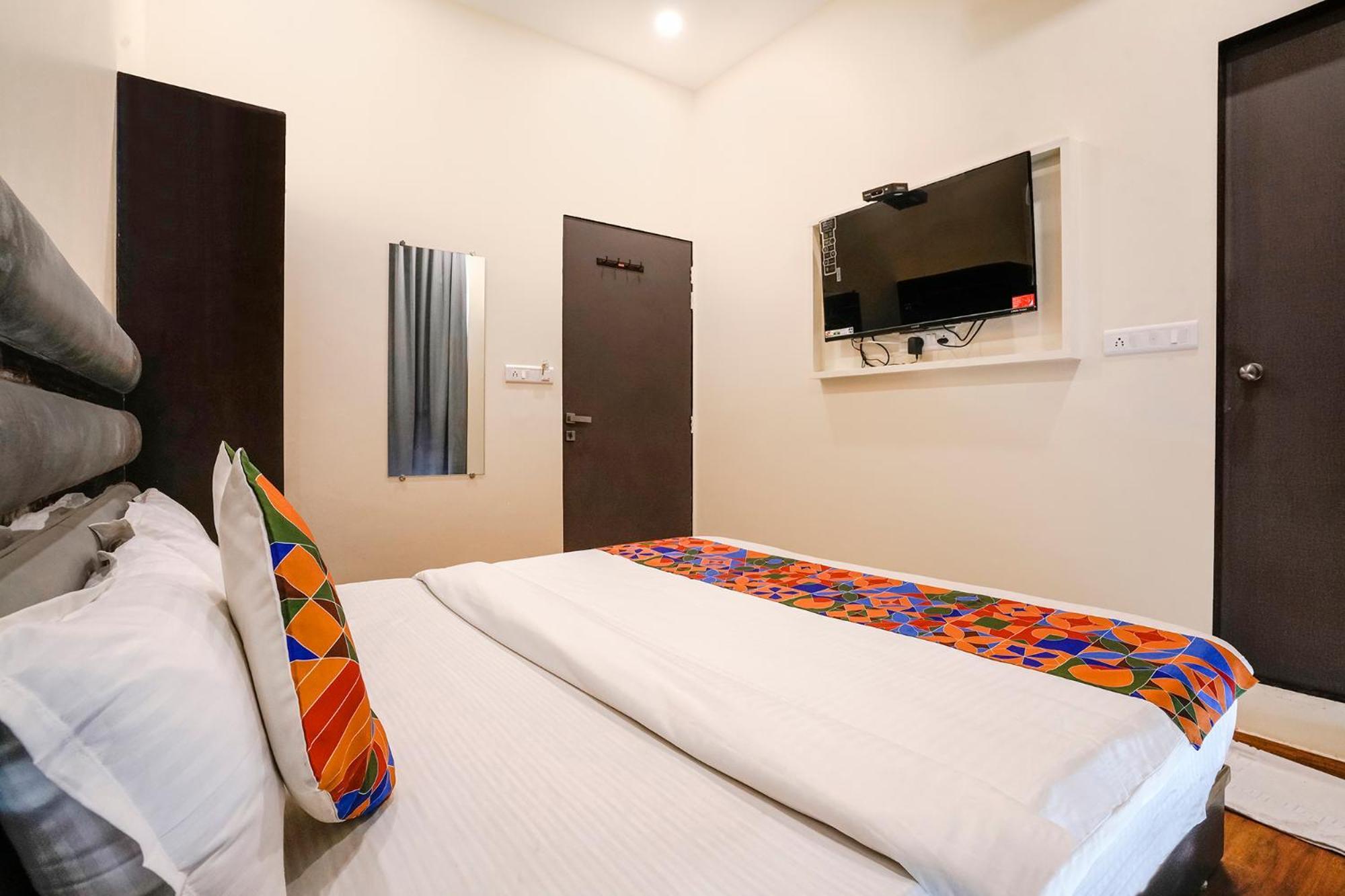 Fabhotel Freedom International - Nr Mumbai International Airport Buitenkant foto