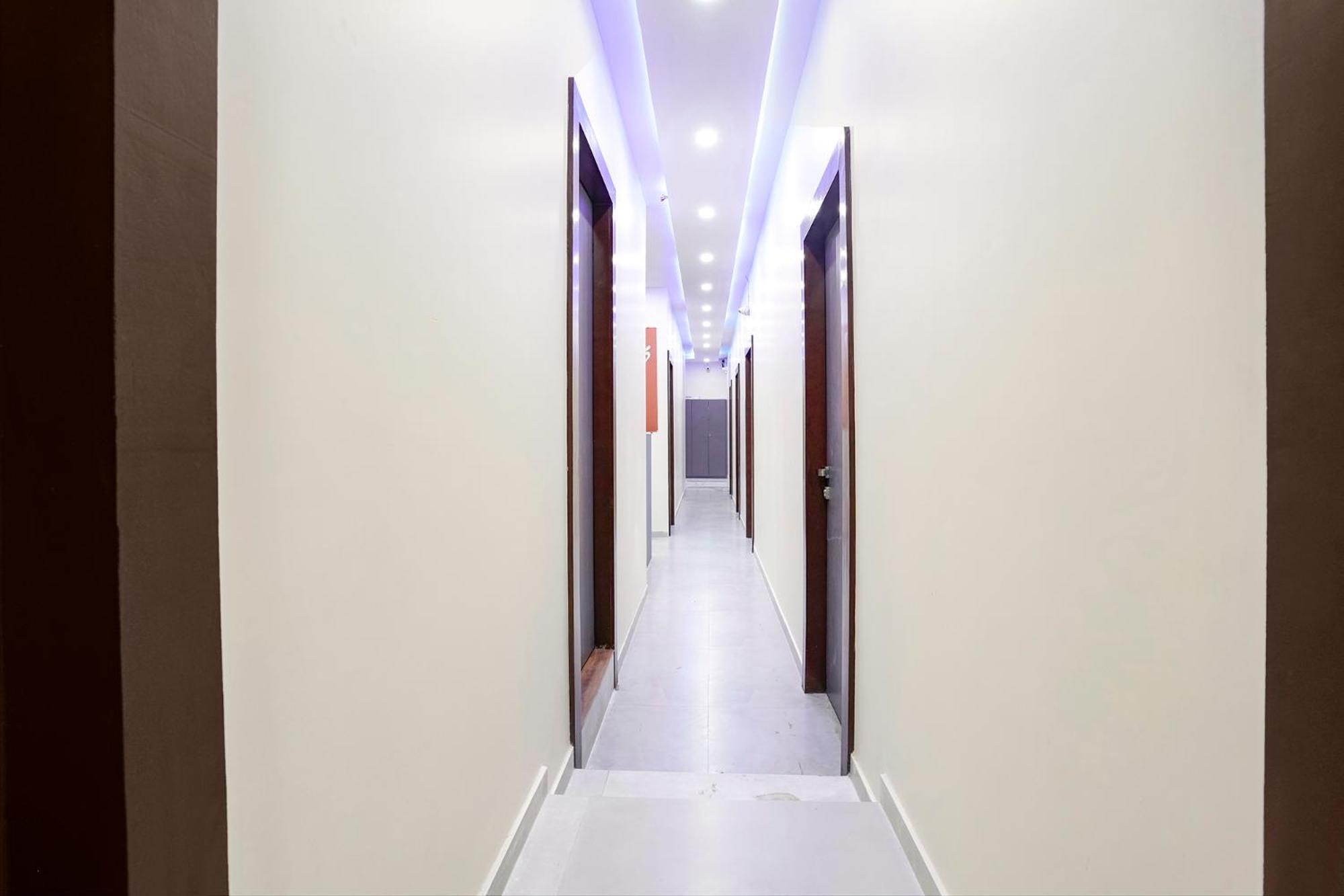 Fabhotel Freedom International - Nr Mumbai International Airport Buitenkant foto